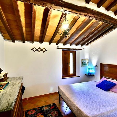 Agriturismo Corvaia Radicofani Ngoại thất bức ảnh