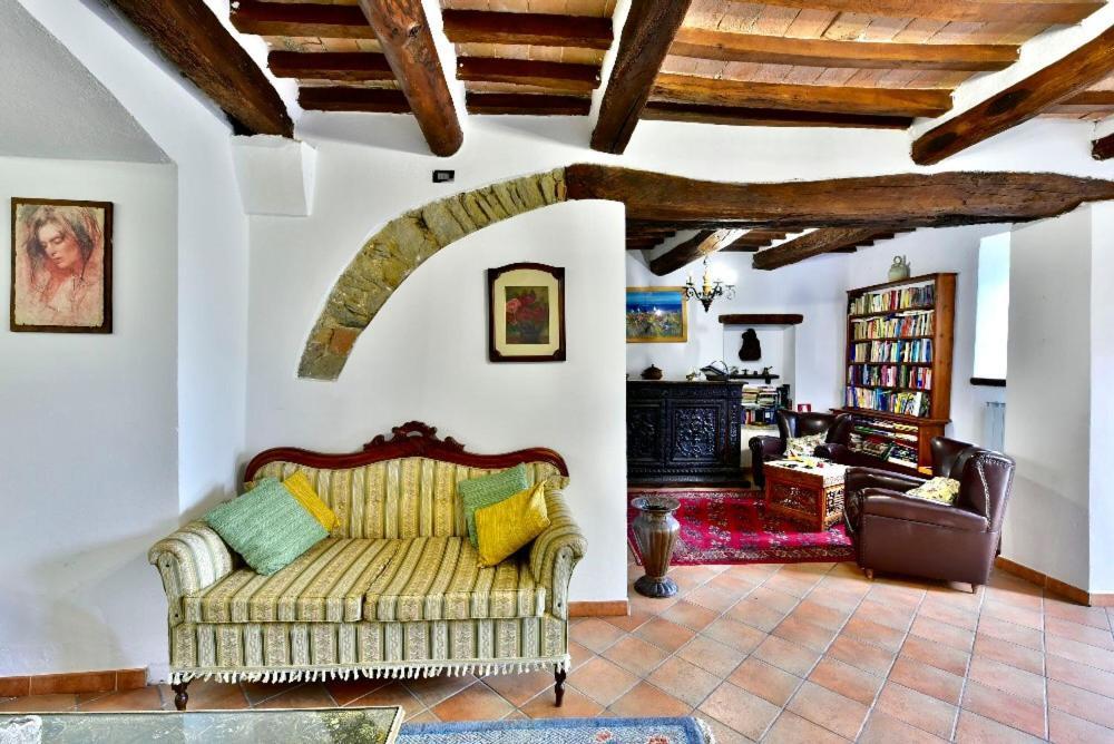 Agriturismo Corvaia Radicofani Ngoại thất bức ảnh