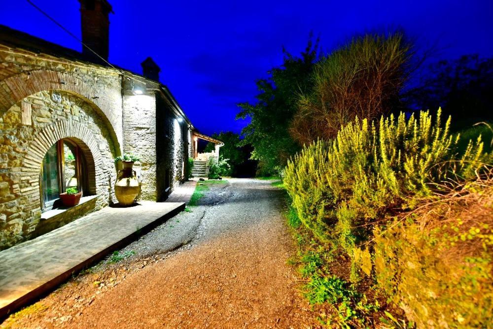Agriturismo Corvaia Radicofani Ngoại thất bức ảnh